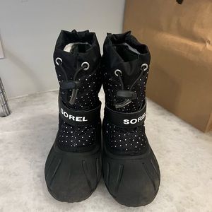 SOREL YOUTH GIRL'S FLURRY PRINT WINTER BOOT